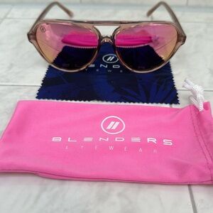 Blenders Skyway Sunglasses